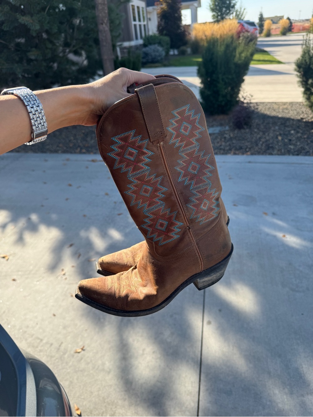 Western Cowboy Boots with Turquoise Stitching